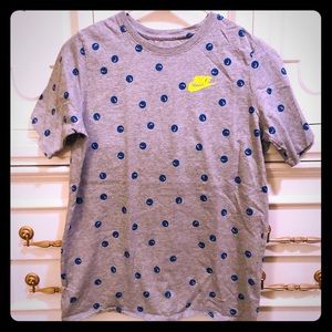 NIKE Swoosh Smiley Face Shirt